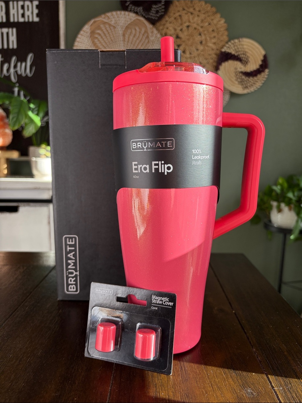 BruMate Era Flip 40oz in Coral with straw covers! New! Limited Edition!
